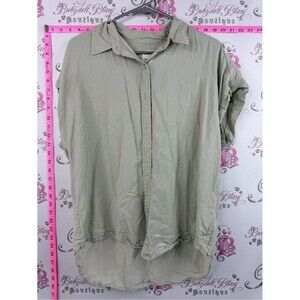 Tilley shirt buttons Light Sage Button-Front Women's Shirt - Casual Collared Top